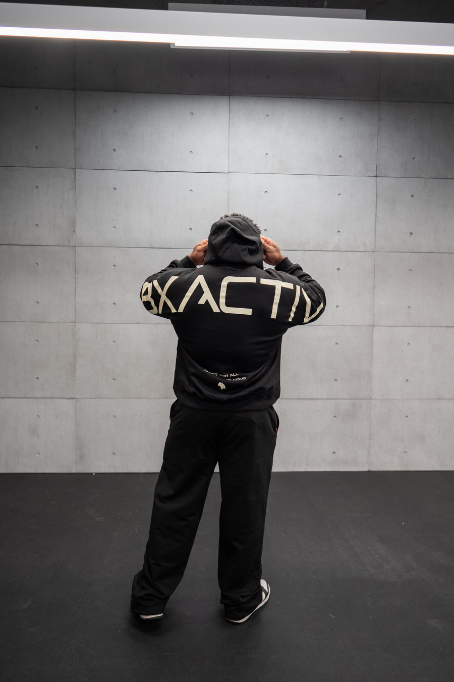 Heavyweight Big Logo Hoodie (Boxy Fit)