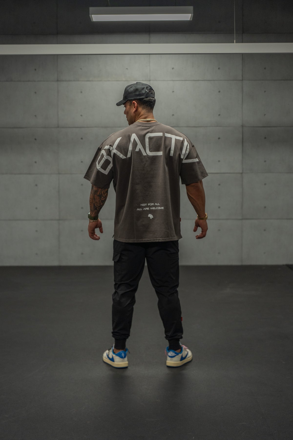Big Logo Oversize Tee (5 Colors)